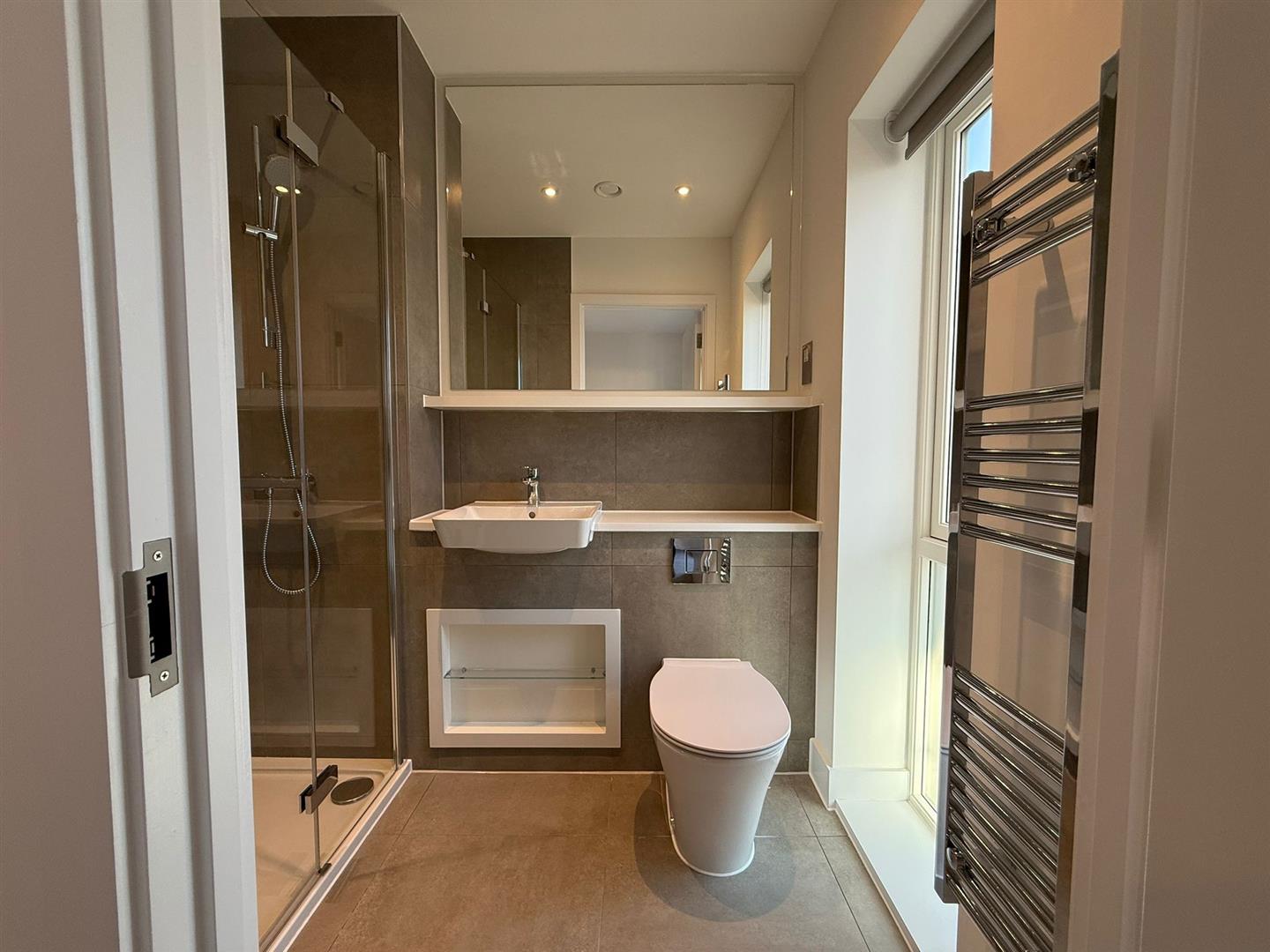 2 Bedroom Apartment